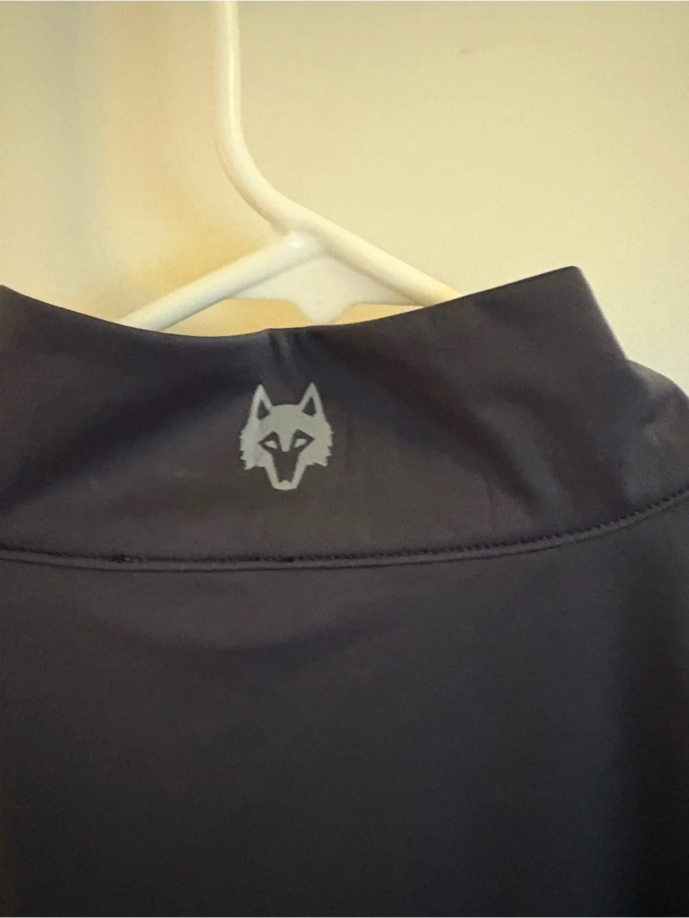 Greyson  Dark Gray Half-Zip Jacket with Wolf Eyes and Leaf Print NWT